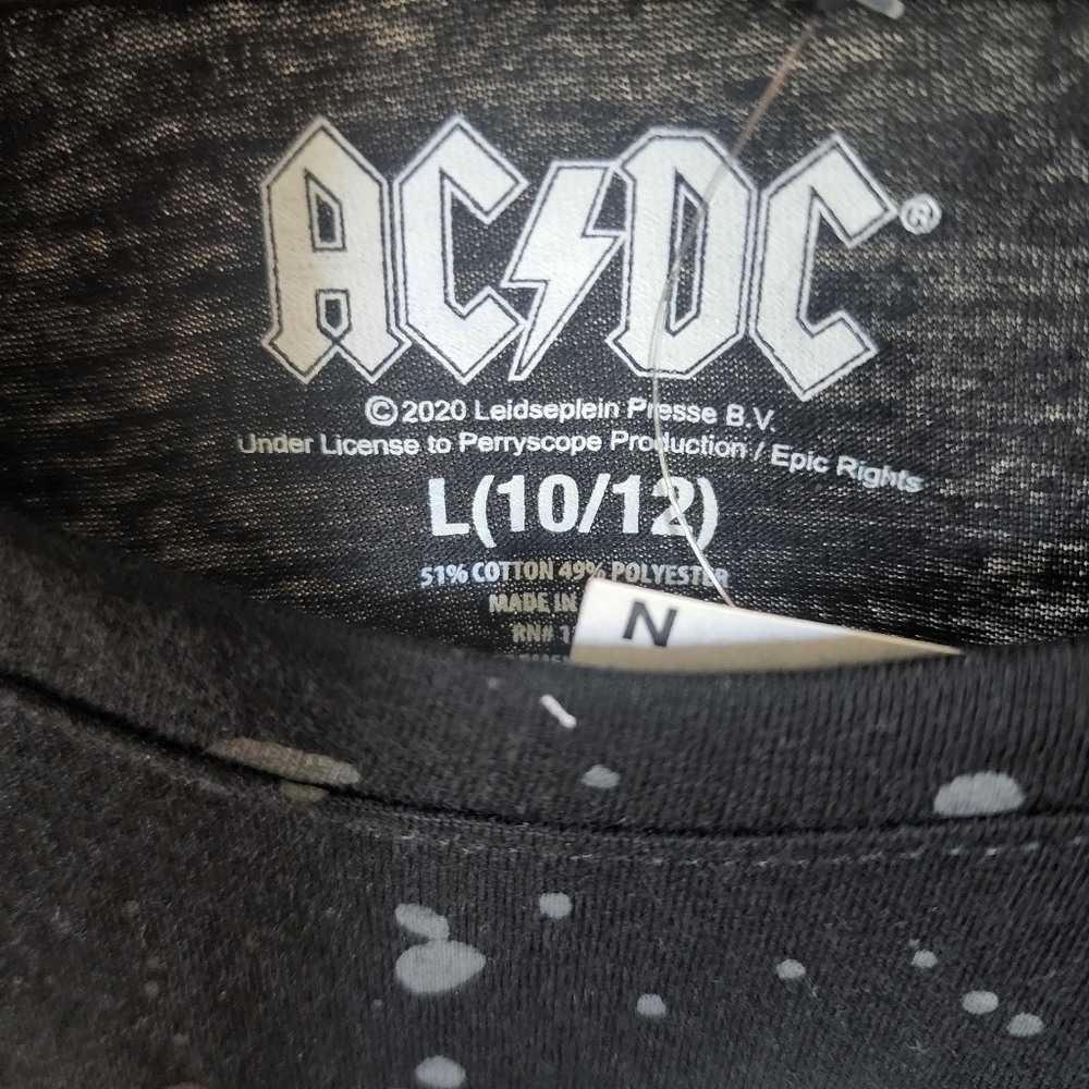 NWT Unisex ACDC multi logo t-shirt size 10/12 - Picture 4 of 5